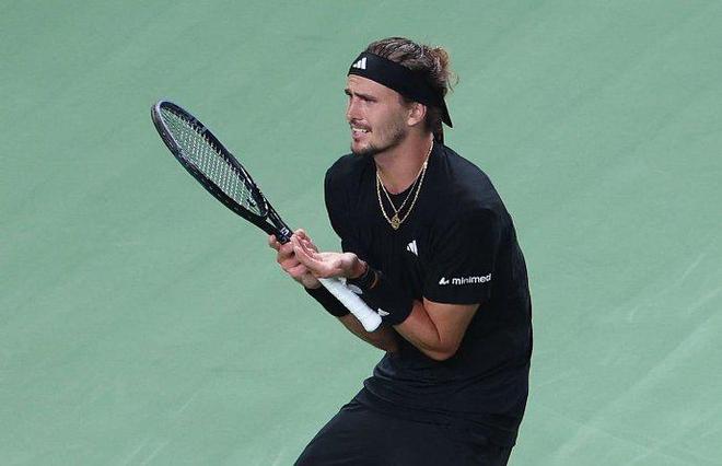 九游娱乐官方网站-关于英国网球队鏖战西班牙网球队，兹维列夫关键制胜的信息