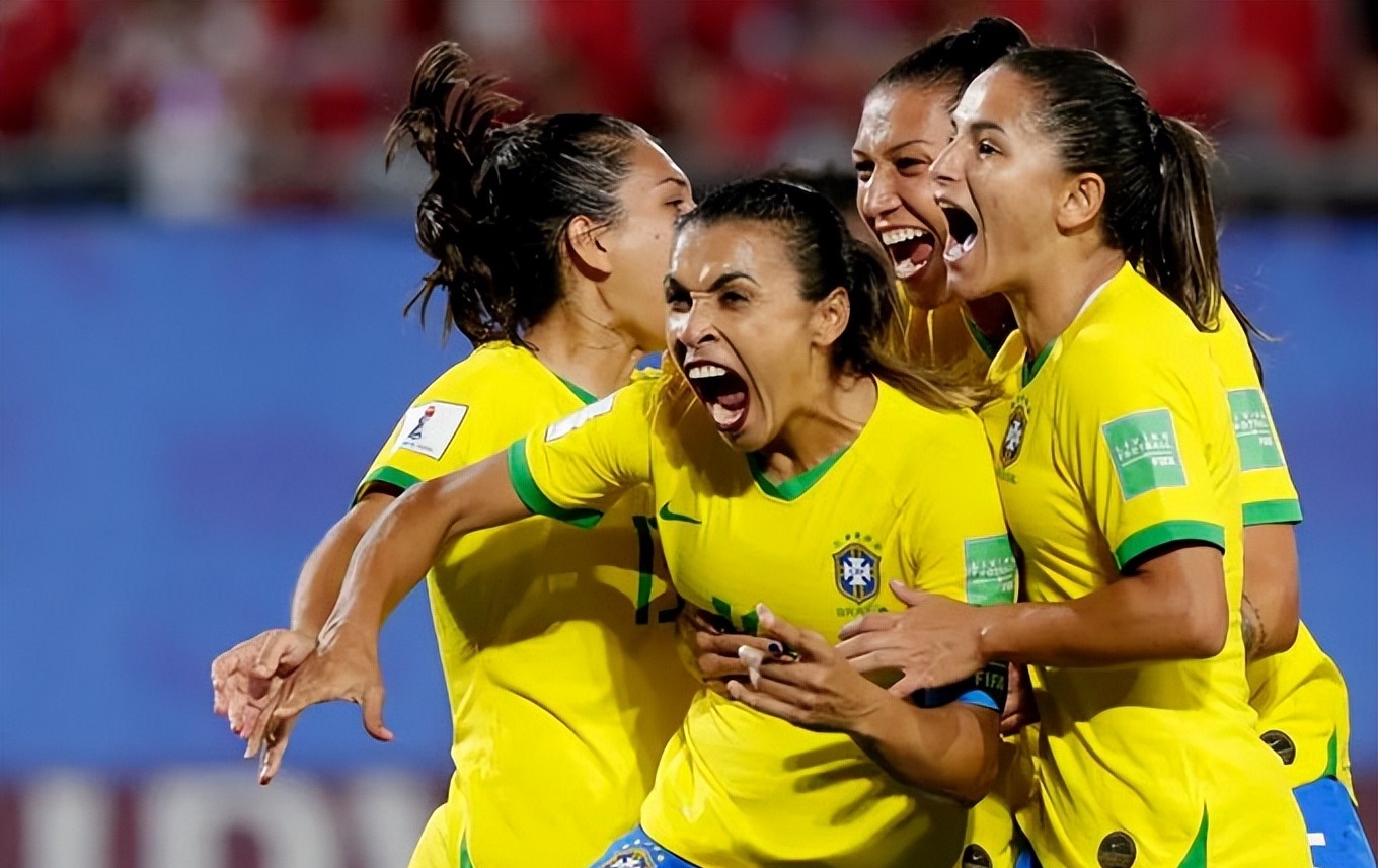 九游体育直播-世界女足超级联赛：巴西女队再掀巅峰的简单介绍