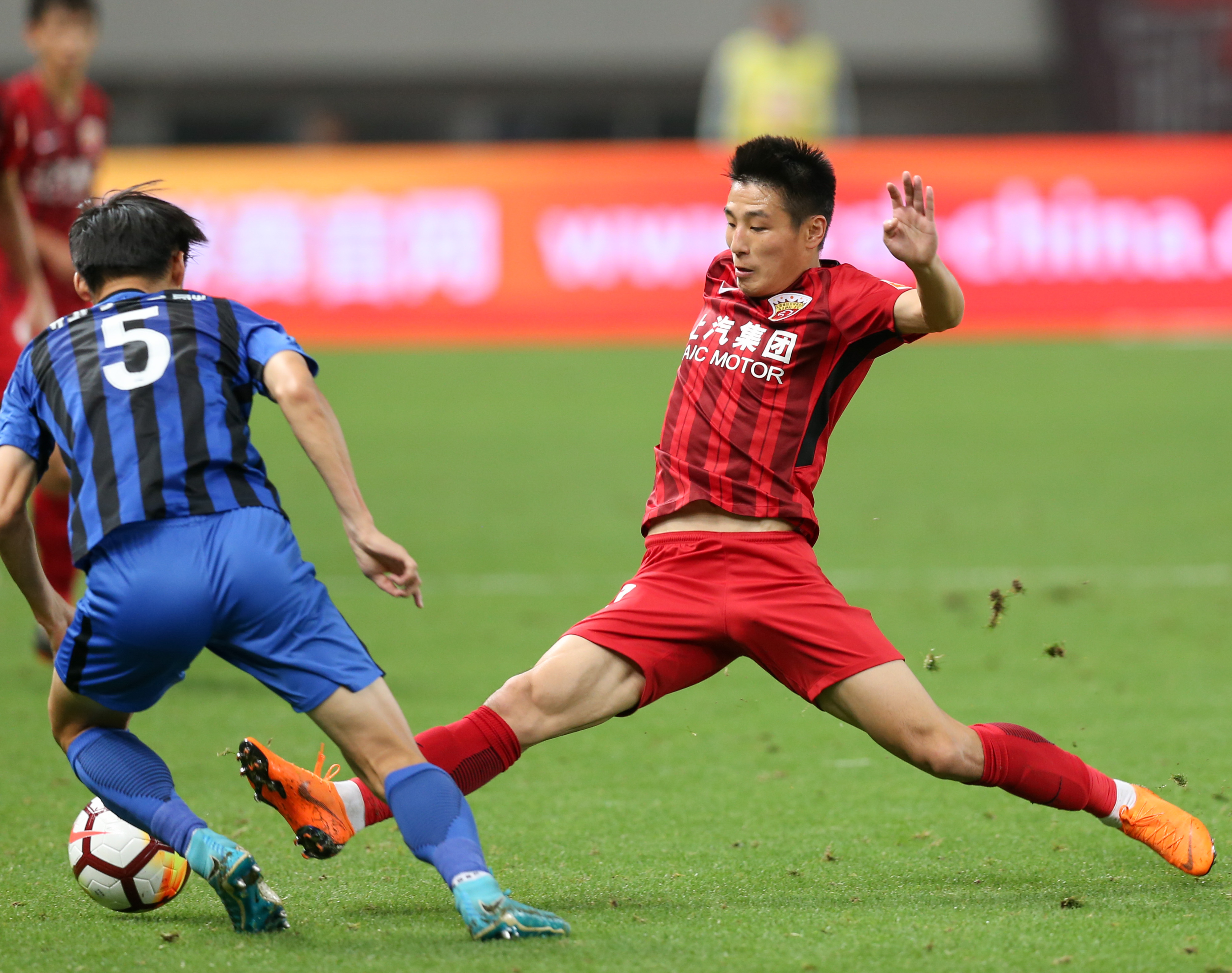 苏宁击败对手，实现连胜！