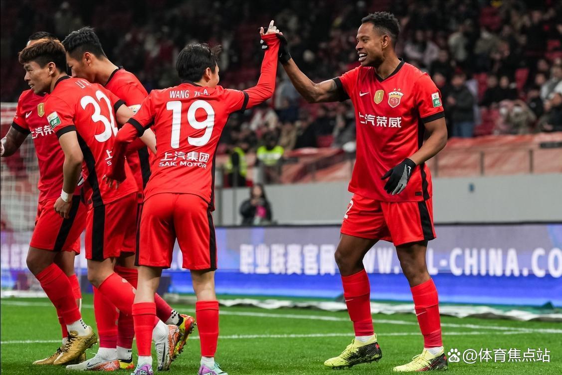 新星闪耀！中超新秀进球助球队跻身前列的简单介绍