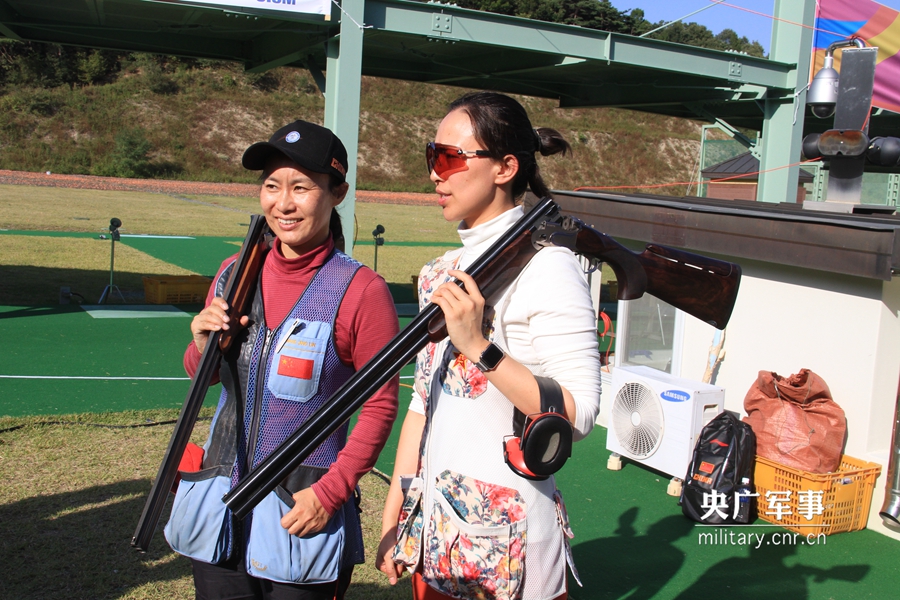 印尼代表团在射箭比赛中大放异彩，夺得金牌