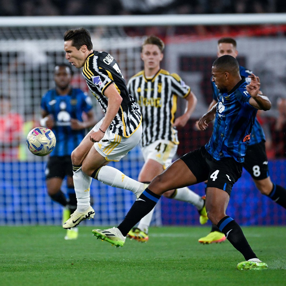 九游app下载-包含尤文图斯客场大胜，夺得联赛头名宝座的词条