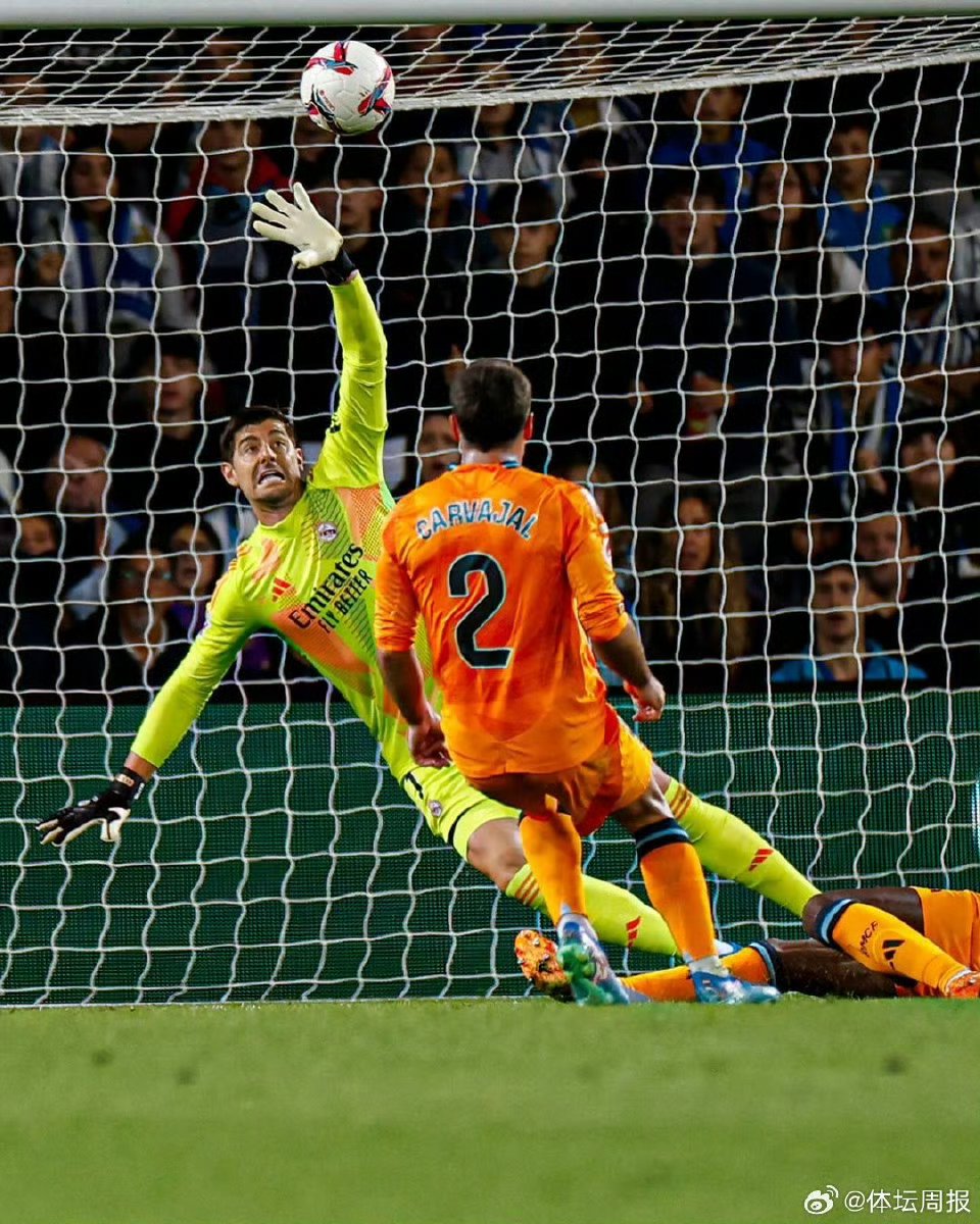 瓦伦西亚客场逼平波尔图 瓦伦西亚客场逼平波尔图