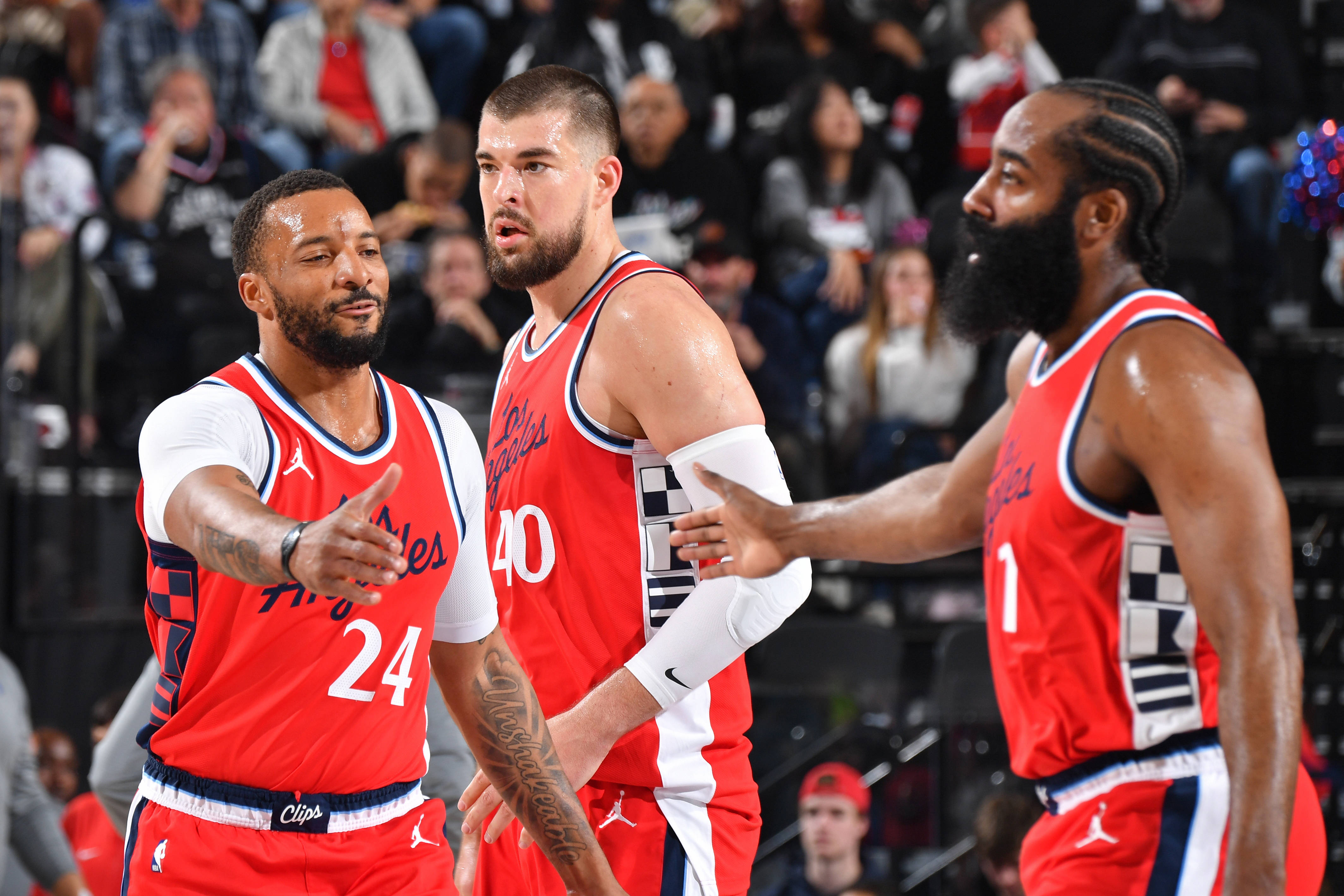 意大利男篮力克76人，巴图姆制霸全场