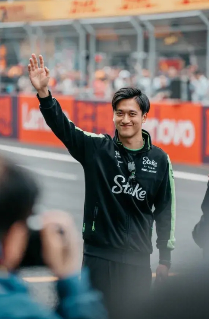 索伯车队完胜雷诺车队，周冠宇惊艳四座的简单介绍