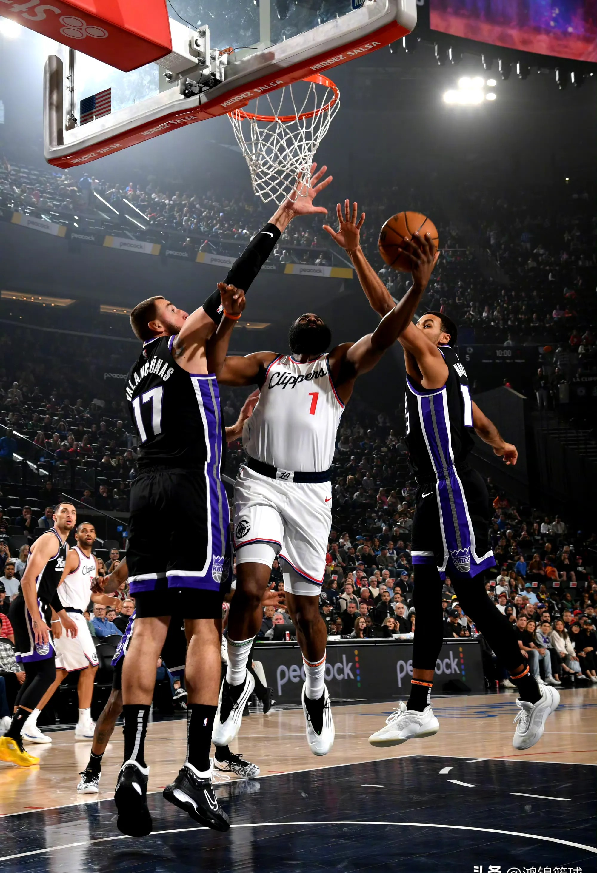 快船逆转勇士，欧文点燃赛场