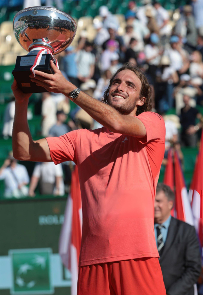 联合杯轻取年终总决赛，西西帕斯统治全场的简单介绍