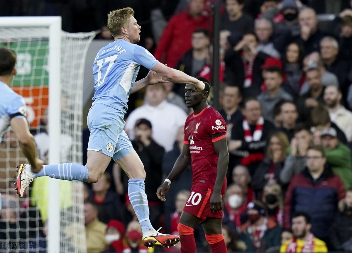 曼城逆转比利时，蒂亚戈扛起全队